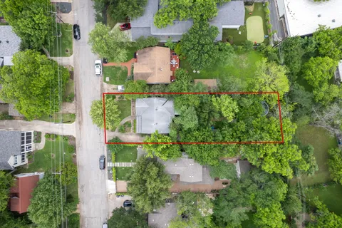 $699,000 | 5214 Woodview Avenue, Austin, TX 78756