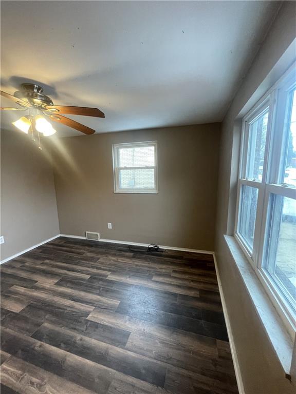 149 Parkwood Road Verona, PA 15147 - Photo 11 of 38