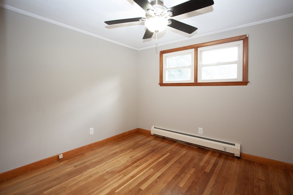 21 Siani Road Leicester, MA 01542 - Photo 16 of 31
