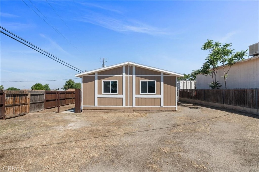 108 2nd Street Taft, CA 93268 - Photo 13 of 39
