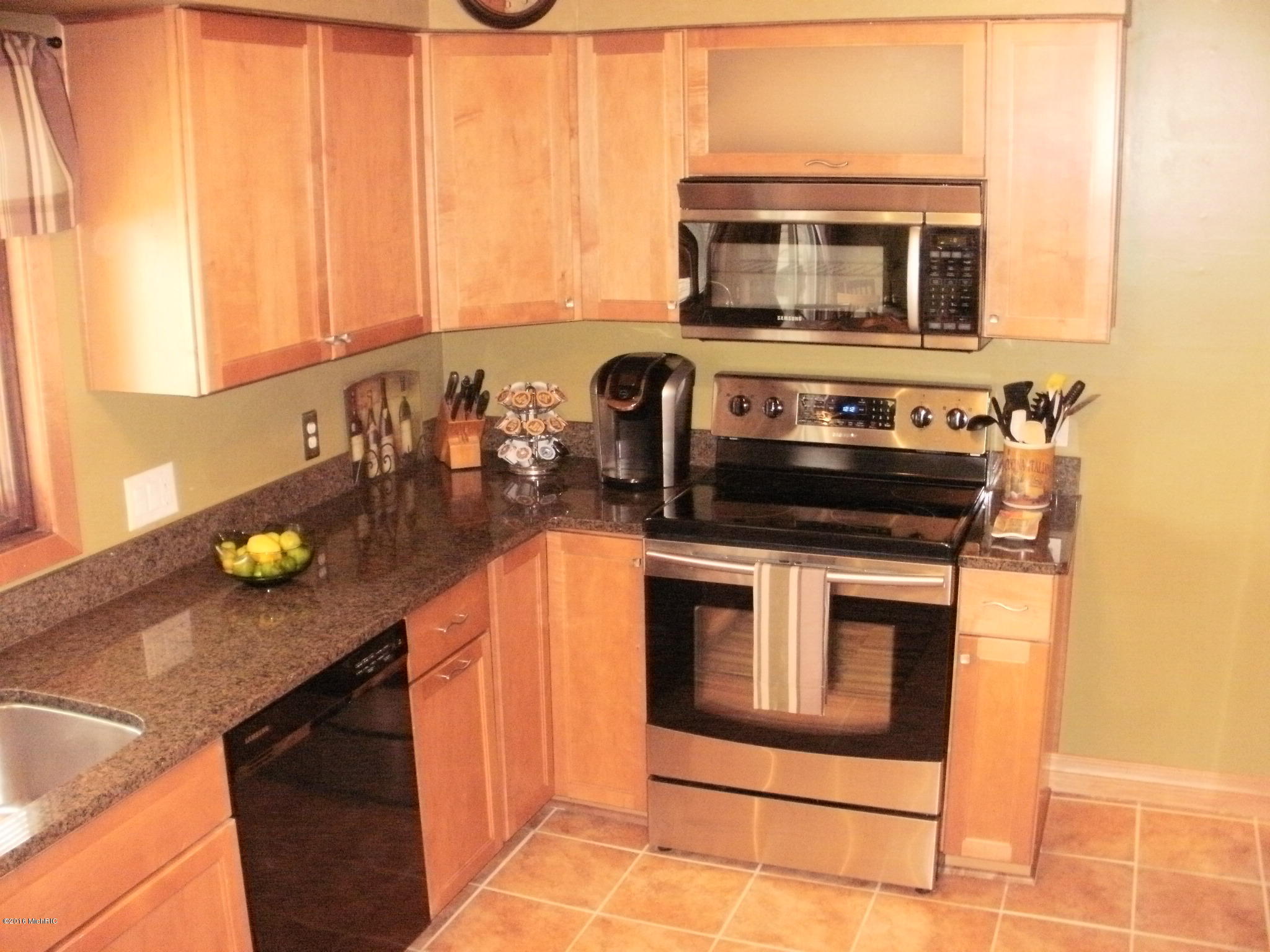 181 Valleyview Road Battle Creek, MI 49015 - Photo 3 of 23 032