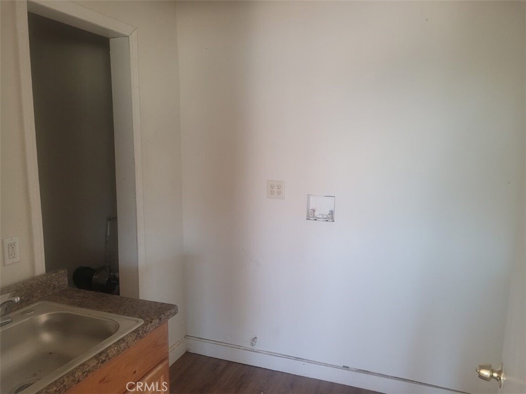 50471 Cholla Road Johnson Valley, CA 92285 - Photo 8 of 19 a bathroom with a sink and vanity
