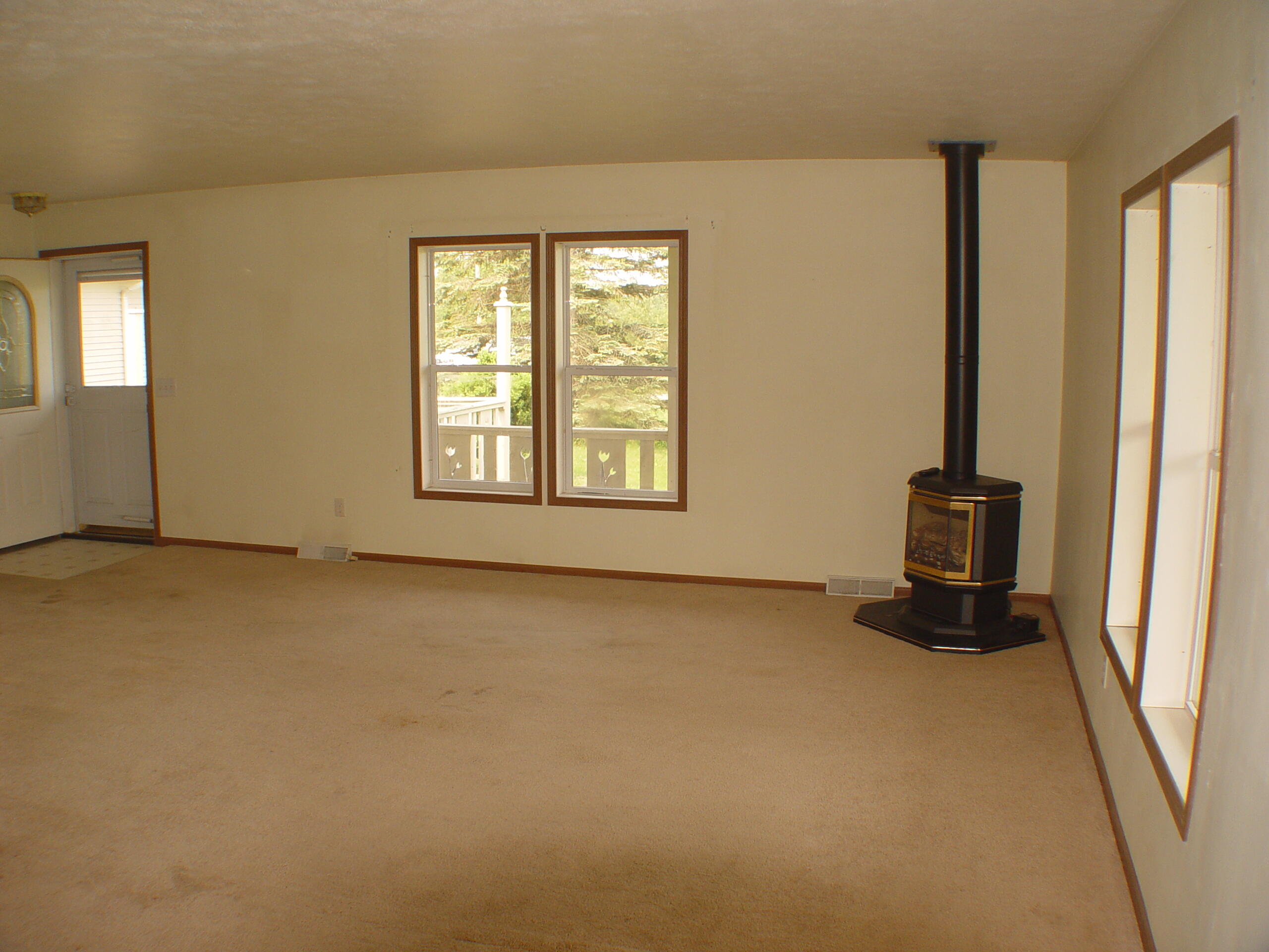 896 Becker Road Hastings, MI 49058 - Photo 2 of 27 DSC07014
