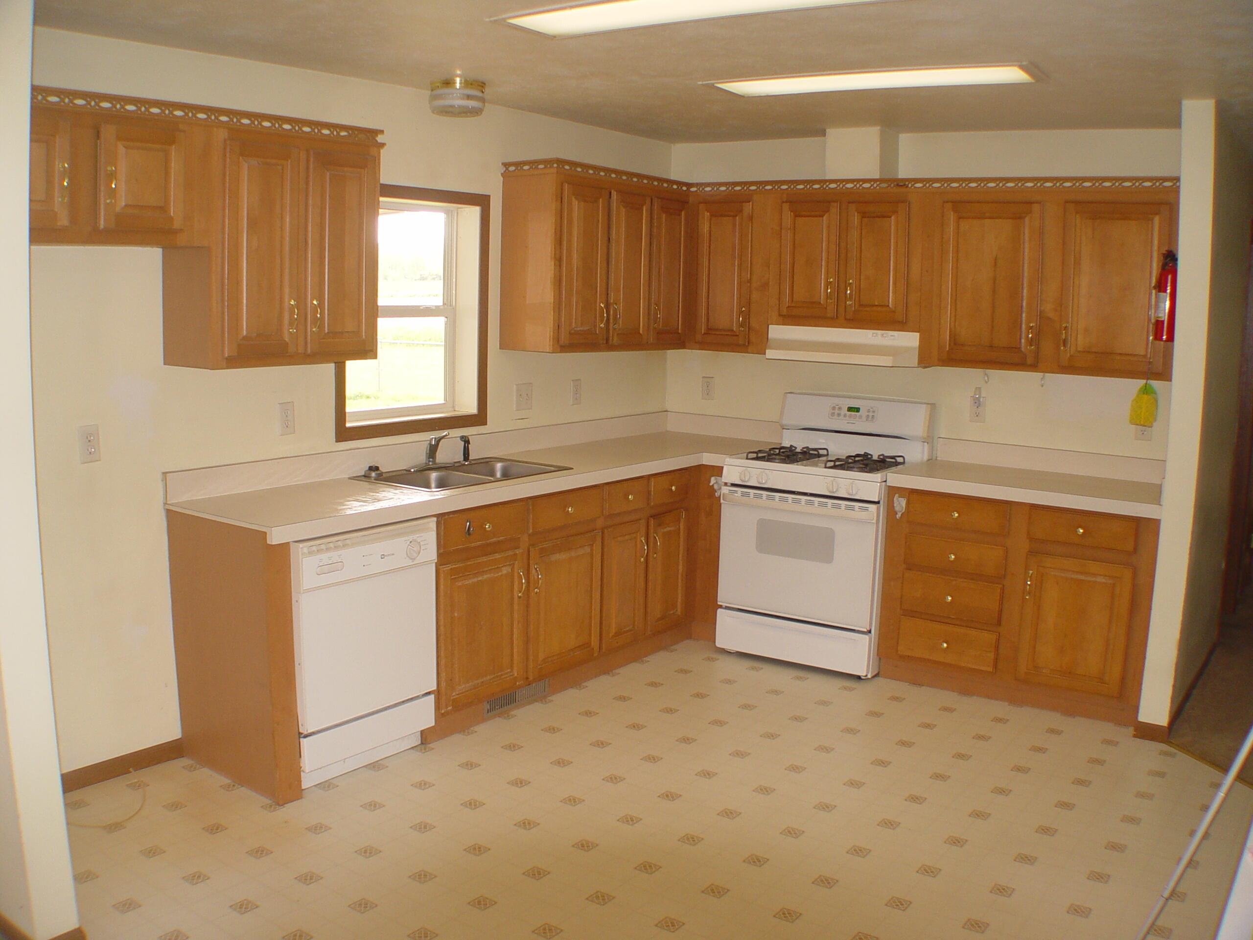 896 Becker Road Hastings, MI 49058 - Photo 7 of 27 DSC07017