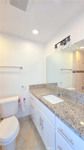 a view of back yard of the house