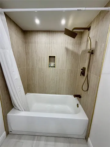 a bathroom with a tub