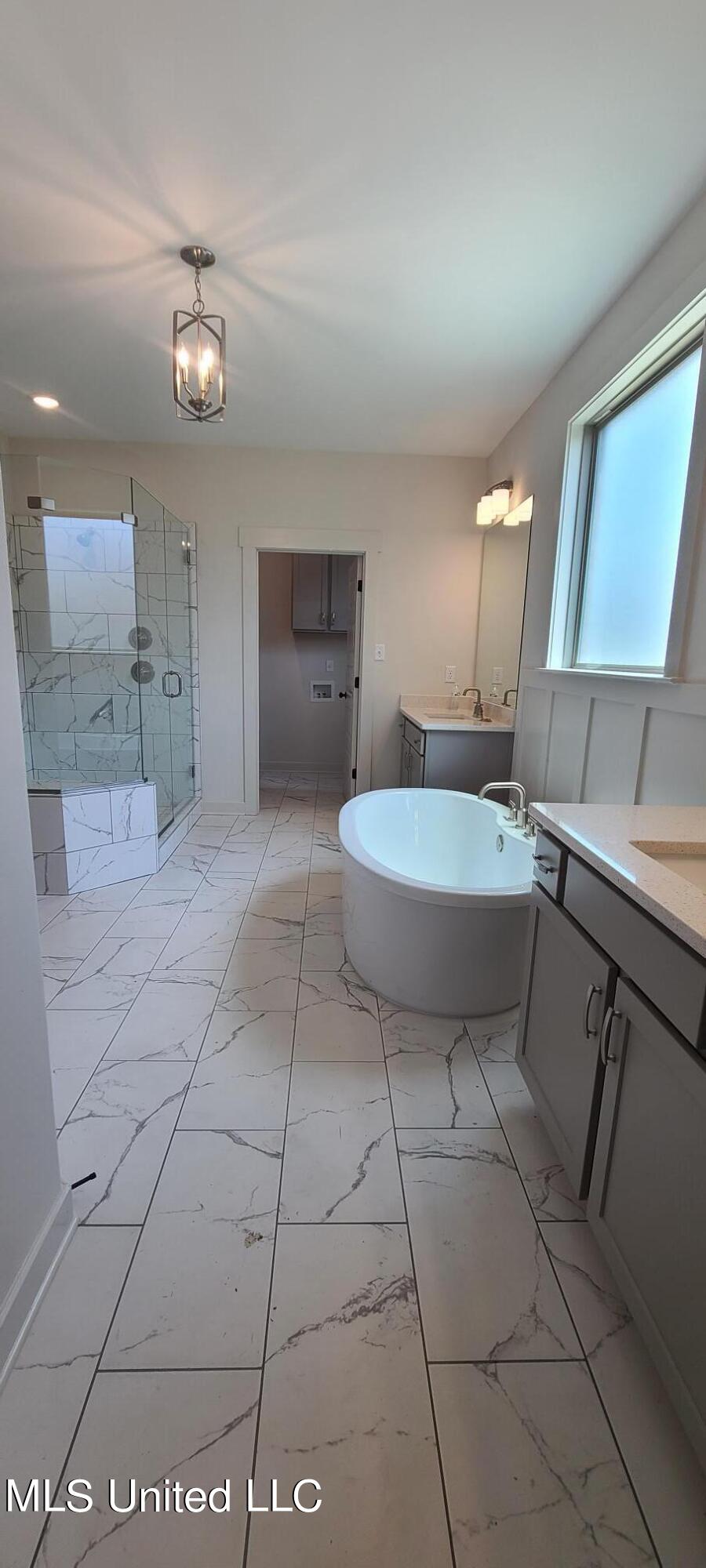 431 Ruskin Loop Hernando, MS 38632 - Photo 32 of 48 His & Hers Vanities