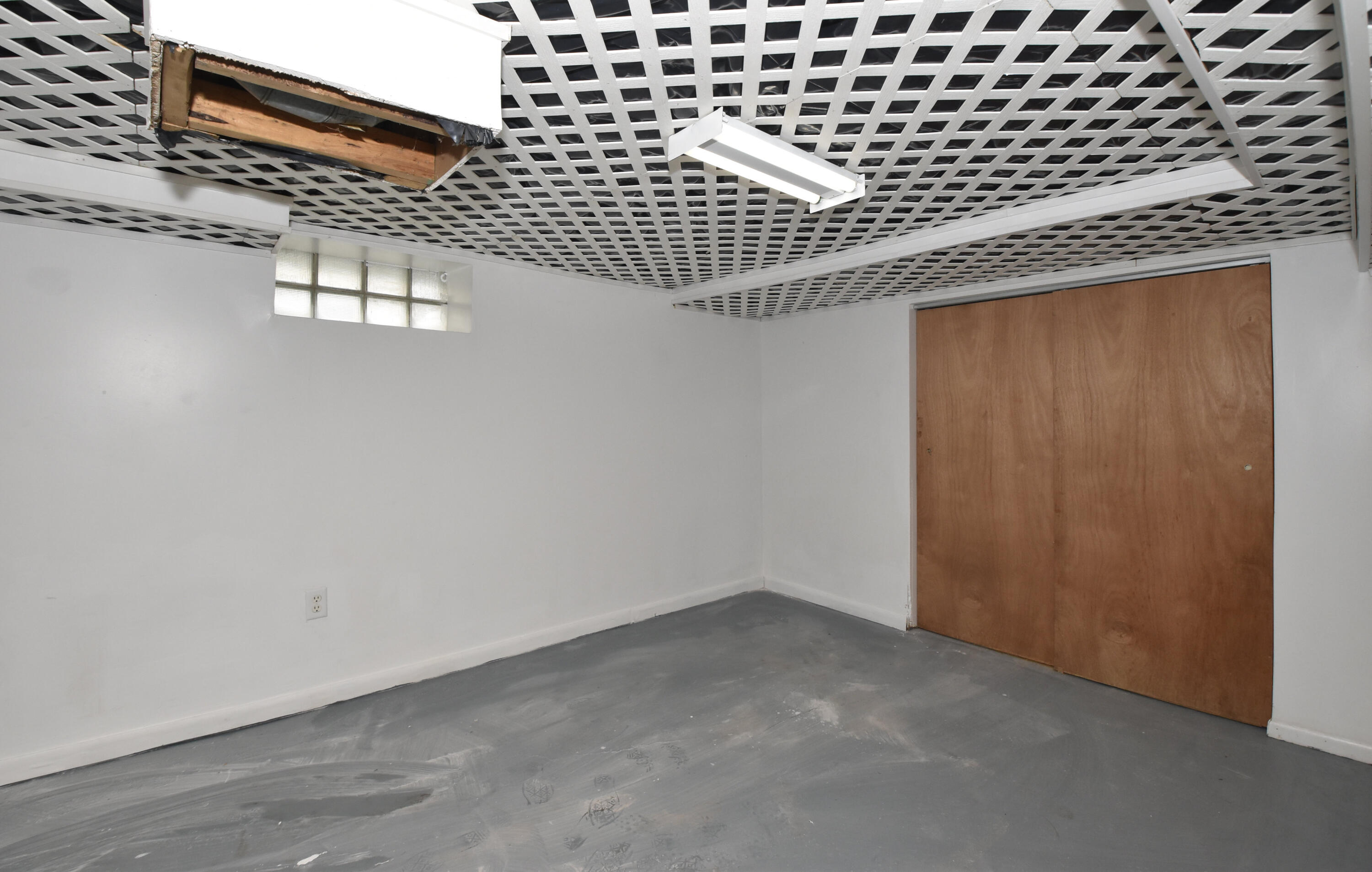 1701 Boyd Avenue Racine, WI 53405 - Photo 21 of 34 Lower Level