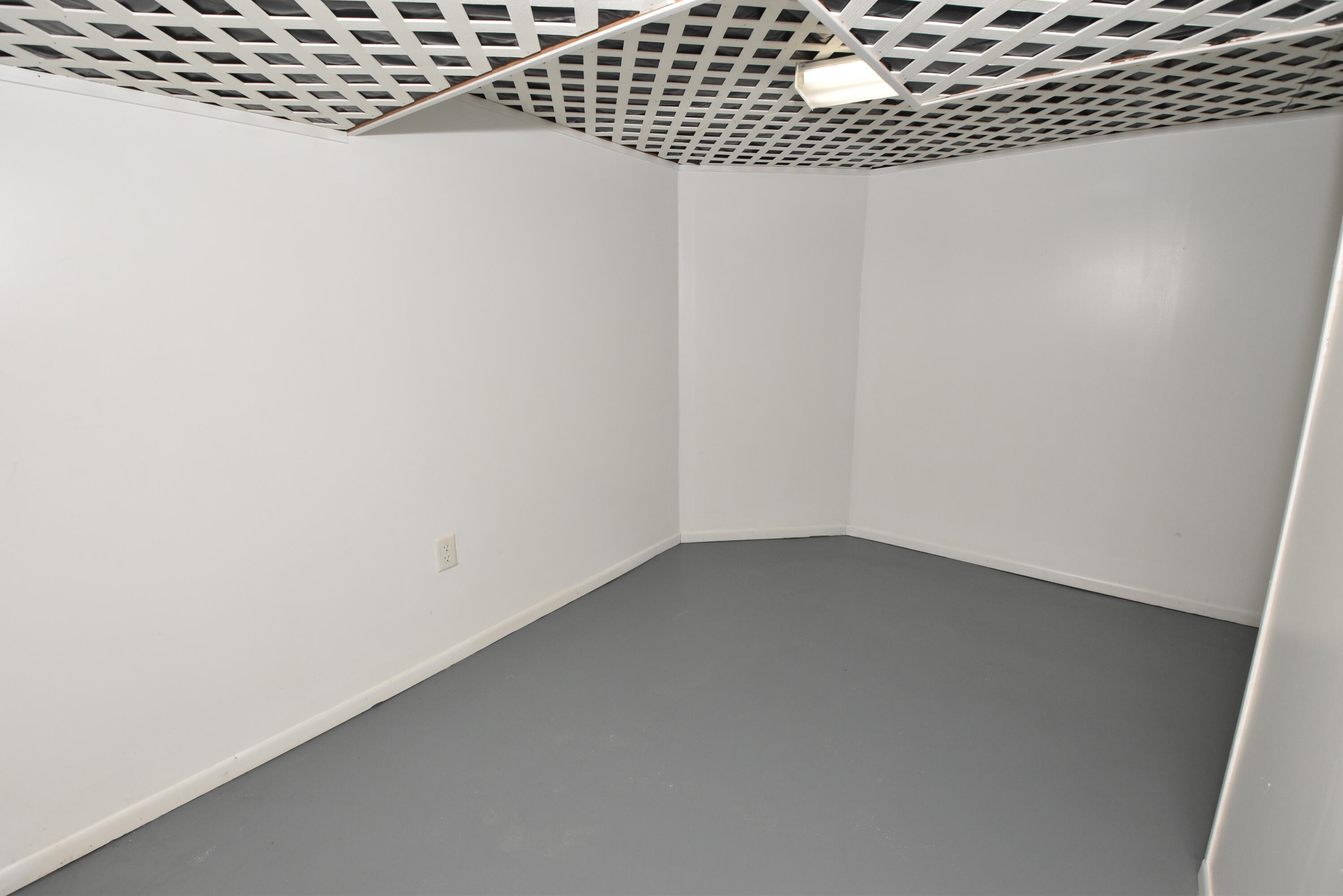 1701 Boyd Avenue Racine, WI 53405 - Photo 23 of 34 Lower Level