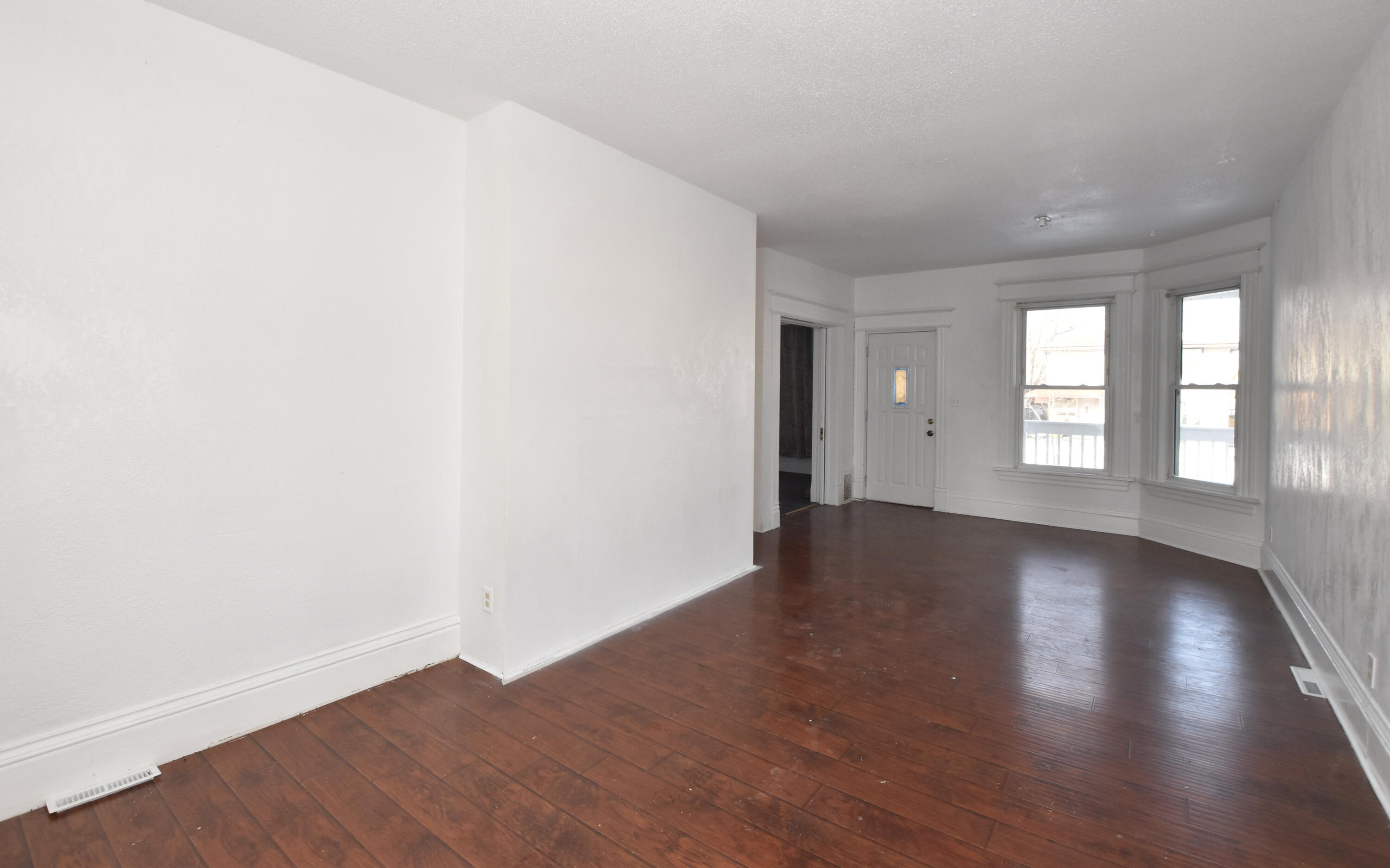 1701 Boyd Avenue Racine, WI 53405 - Photo 7 of 34 Family Room
