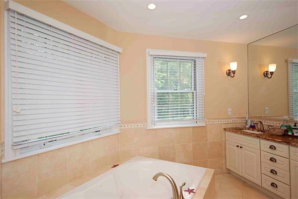 15 Harwich Road Newton, MA 02467 - Photo 11 of 22