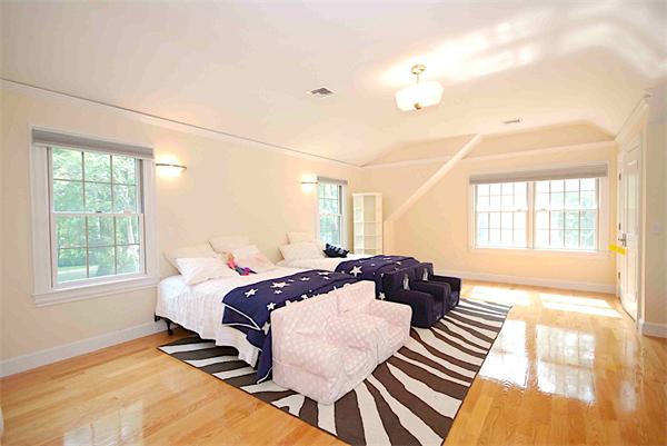 15 Harwich Road Newton, MA 02467 - Photo 13 of 22