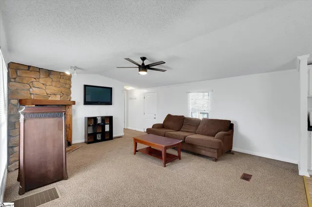 $175,000 | 210 Elaine Drive, Piedmont, SC 29673