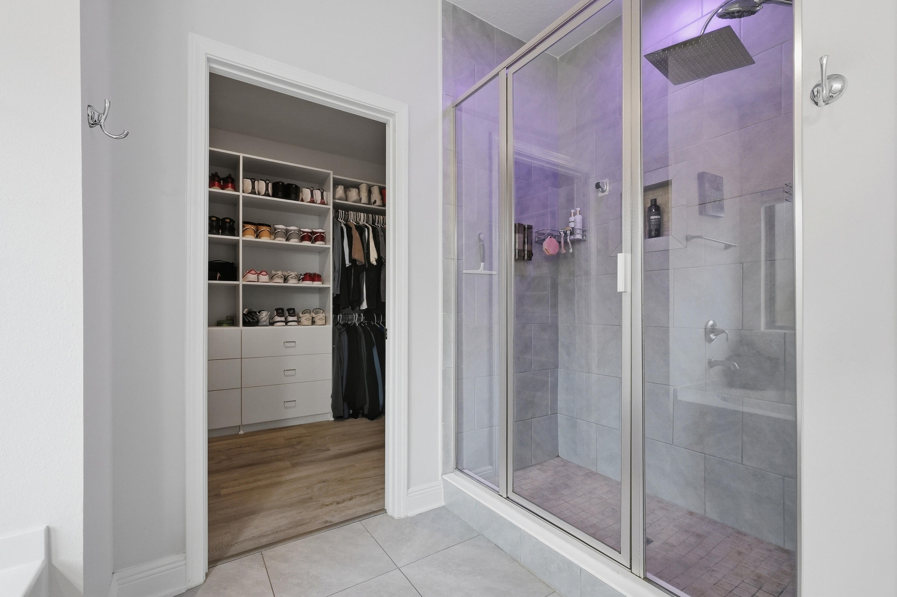 8110 Stream Ridge Road Pensacola, FL 32526 - Photo 38 of 69 Tiled Shower