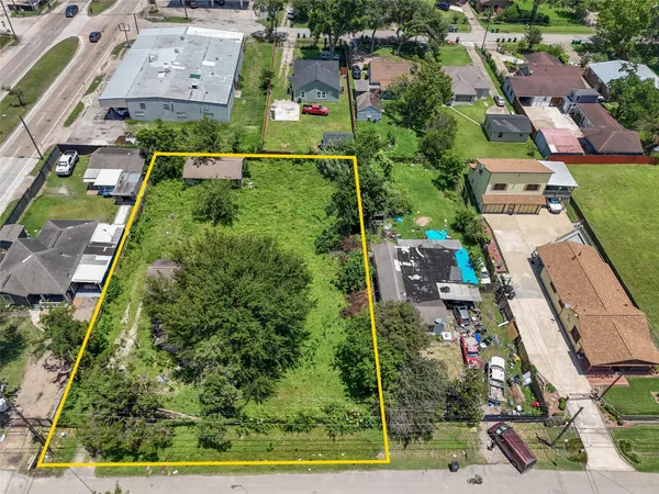 $475,000 | 809 Dorchester Street, Houston, TX 77022