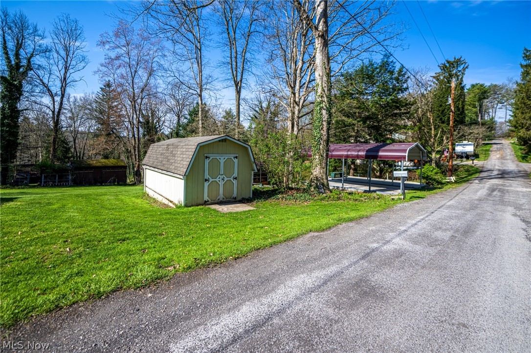 2068 Vesper Road Southwest Carrollton, OH 44615 - Photo 4 of 16 Gallery Image 4
