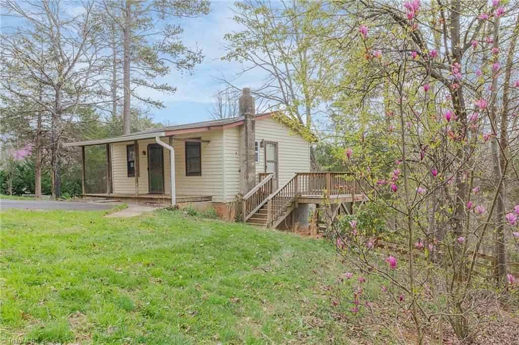 3527 Thayer Road Trinity, NC 27370 - Photo 7 of 46