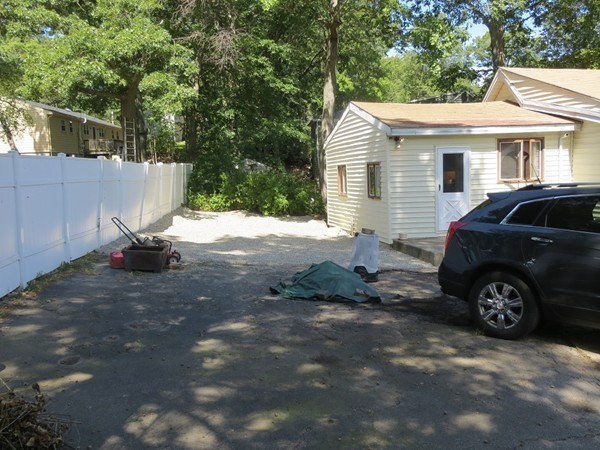 12 Rockefeller Street Randolph, MA 02368 - Photo 6 of 18 Gallery Image 6