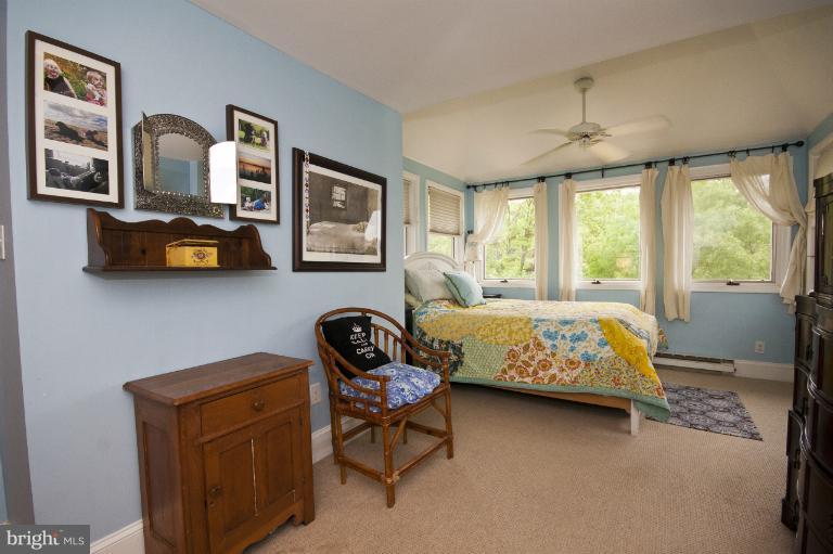 4607 Wilmslow Road Baltimore, MD 21210 - Photo 11 of 30 Bath (Master)