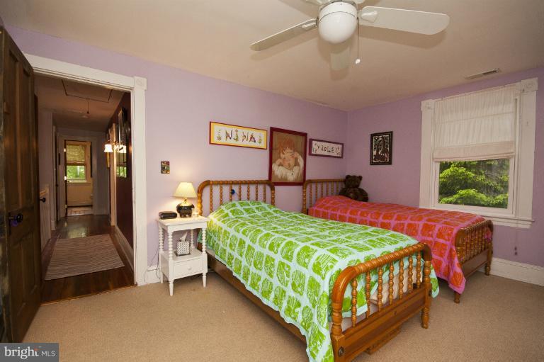4607 Wilmslow Road Baltimore, MD 21210 - Photo 23 of 30 Bedroom