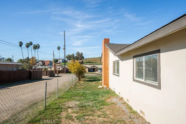 $3,750 | 1548 South Citrus Avenue, Escondido, CA 92027