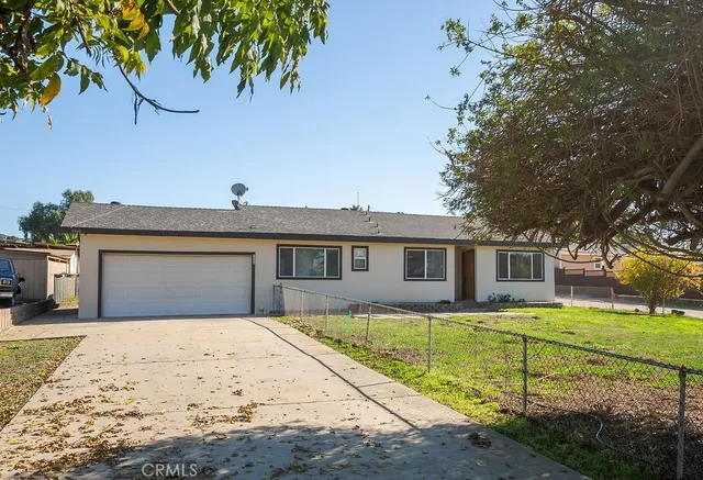$4,250 | 1548 South Citrus Avenue, Escondido, CA 92027