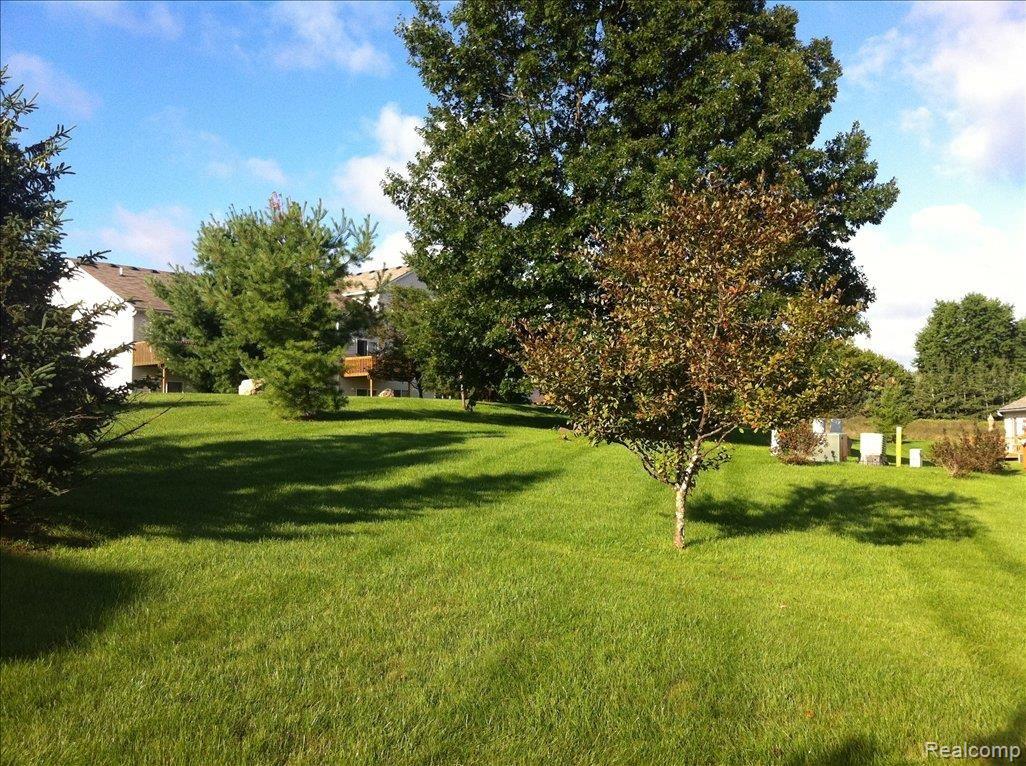 975 Spirea, Unit 60 Howell, MI 48843 - Photo 24 of 24 Spirea Pics 004