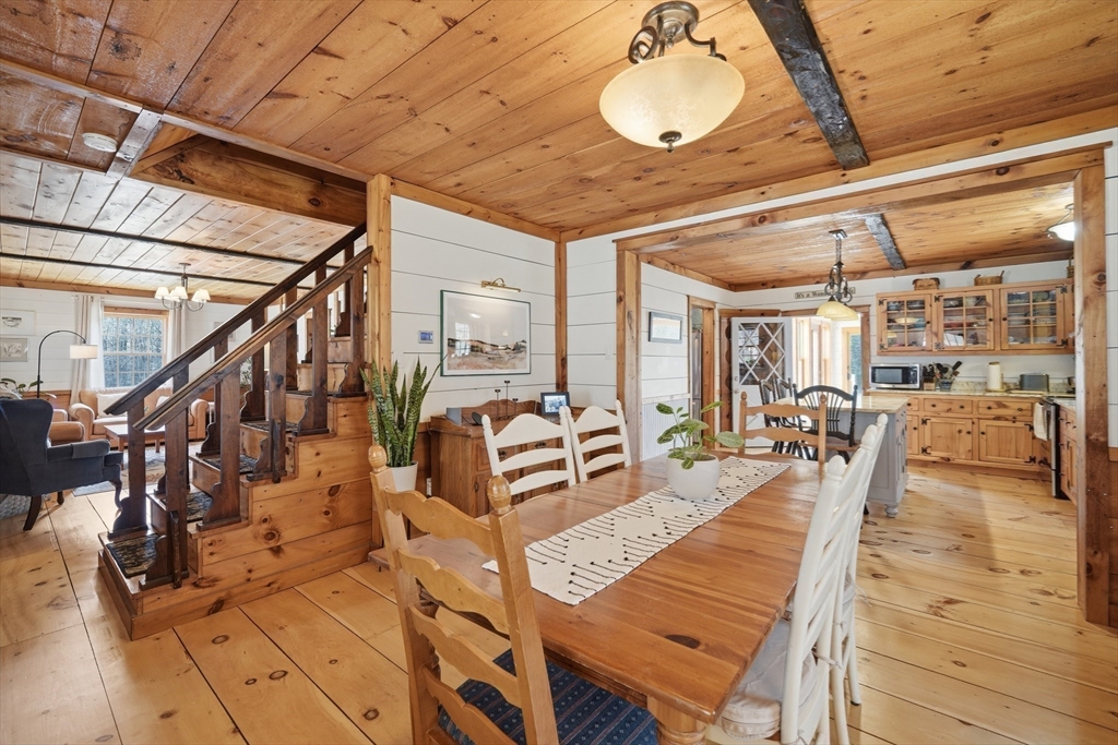 76 High Street Southampton, MA 01073 - Photo 13 of 42