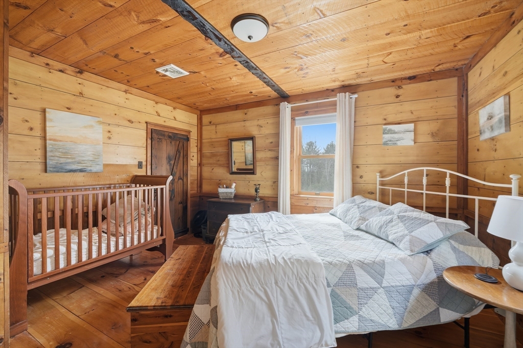 76 High Street Southampton, MA 01073 - Photo 28 of 42