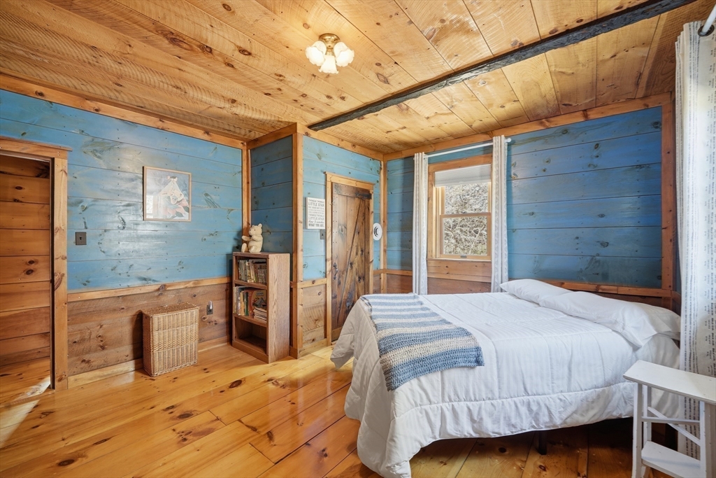 76 High Street Southampton, MA 01073 - Photo 30 of 42