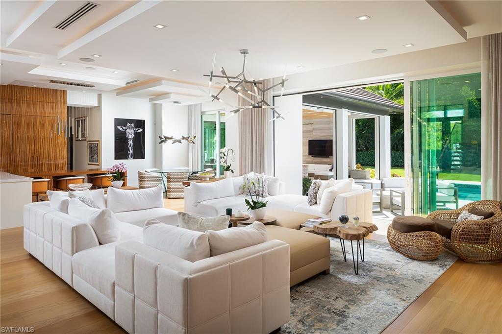 146 Myrtle Road Naples, FL 34108 - Photo 13 of 50