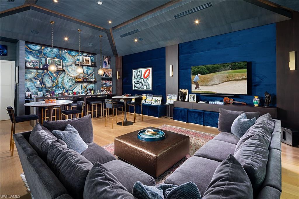 146 Myrtle Road Naples, FL 34108 - Photo 17 of 50