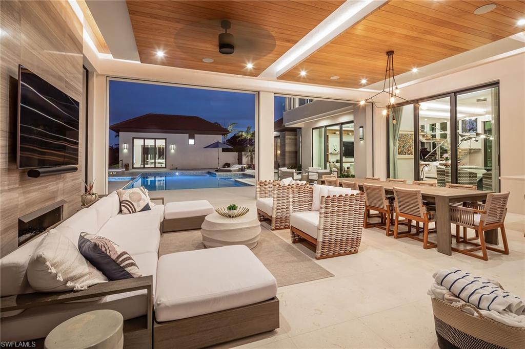 146 Myrtle Road Naples, FL 34108 - Photo 5 of 50