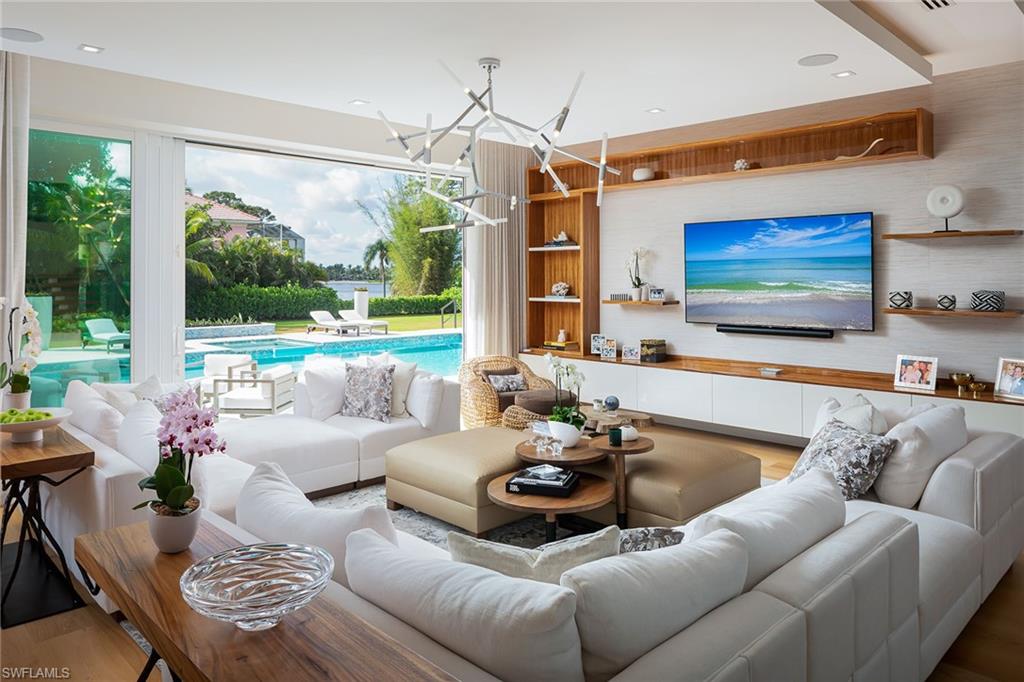 146 Myrtle Road Naples, FL 34108 - Photo 9 of 50