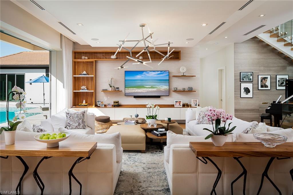 146 Myrtle Road Naples, FL 34108 - Photo 10 of 50