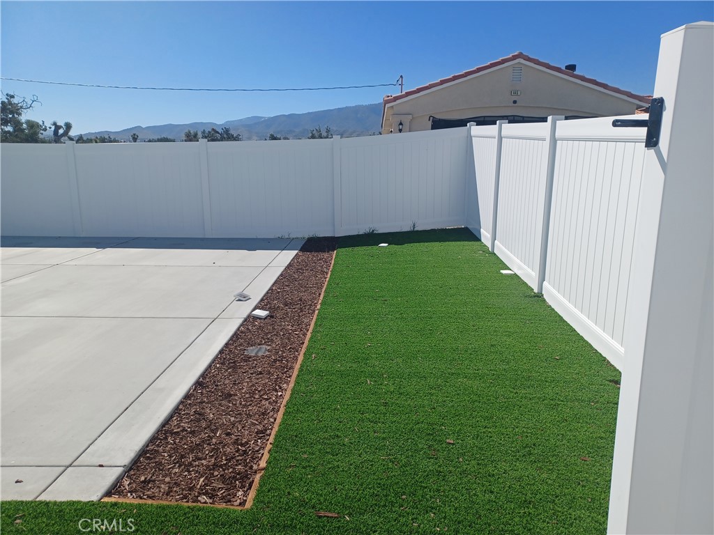 445 Solano Road Pinon Hills, CA 92372 - Photo 10 of 17 inside 750 sqft pad