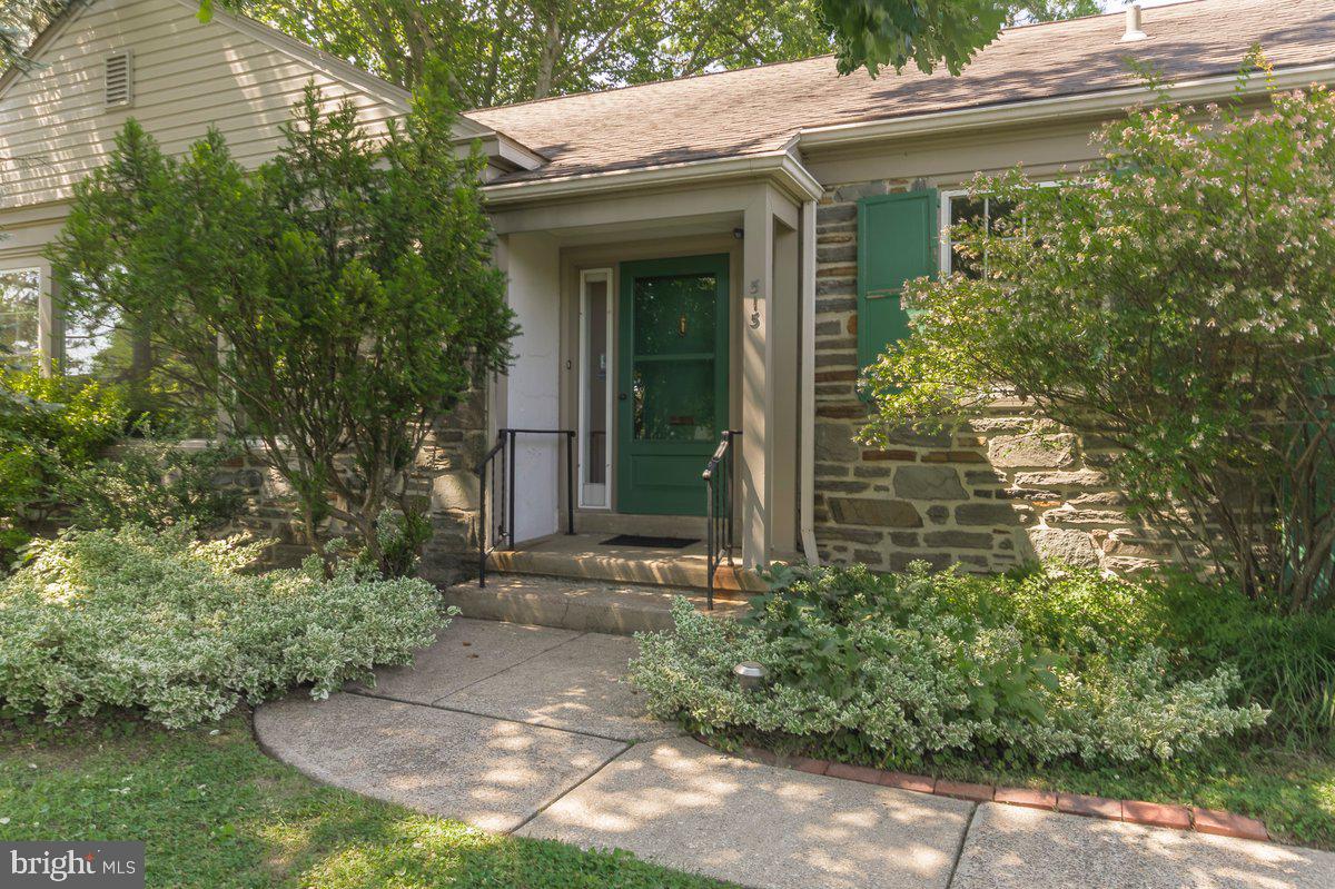 515 Red Leaf Road Wynnewood, PA 19096 - Photo 2 of 25 stone exterior
