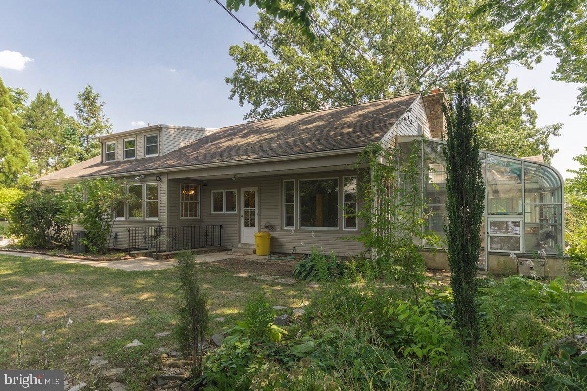 515 Red Leaf Road Wynnewood, PA 19096 - Photo 25 of 25 Exterior Back and Yard