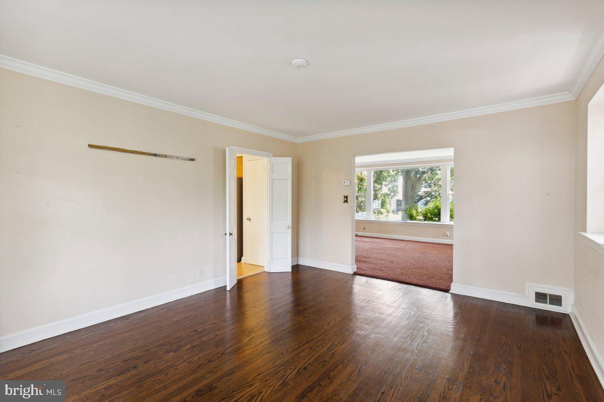 515 Red Leaf Road Wynnewood, PA 19096 - Photo 8 of 25 Dining Room