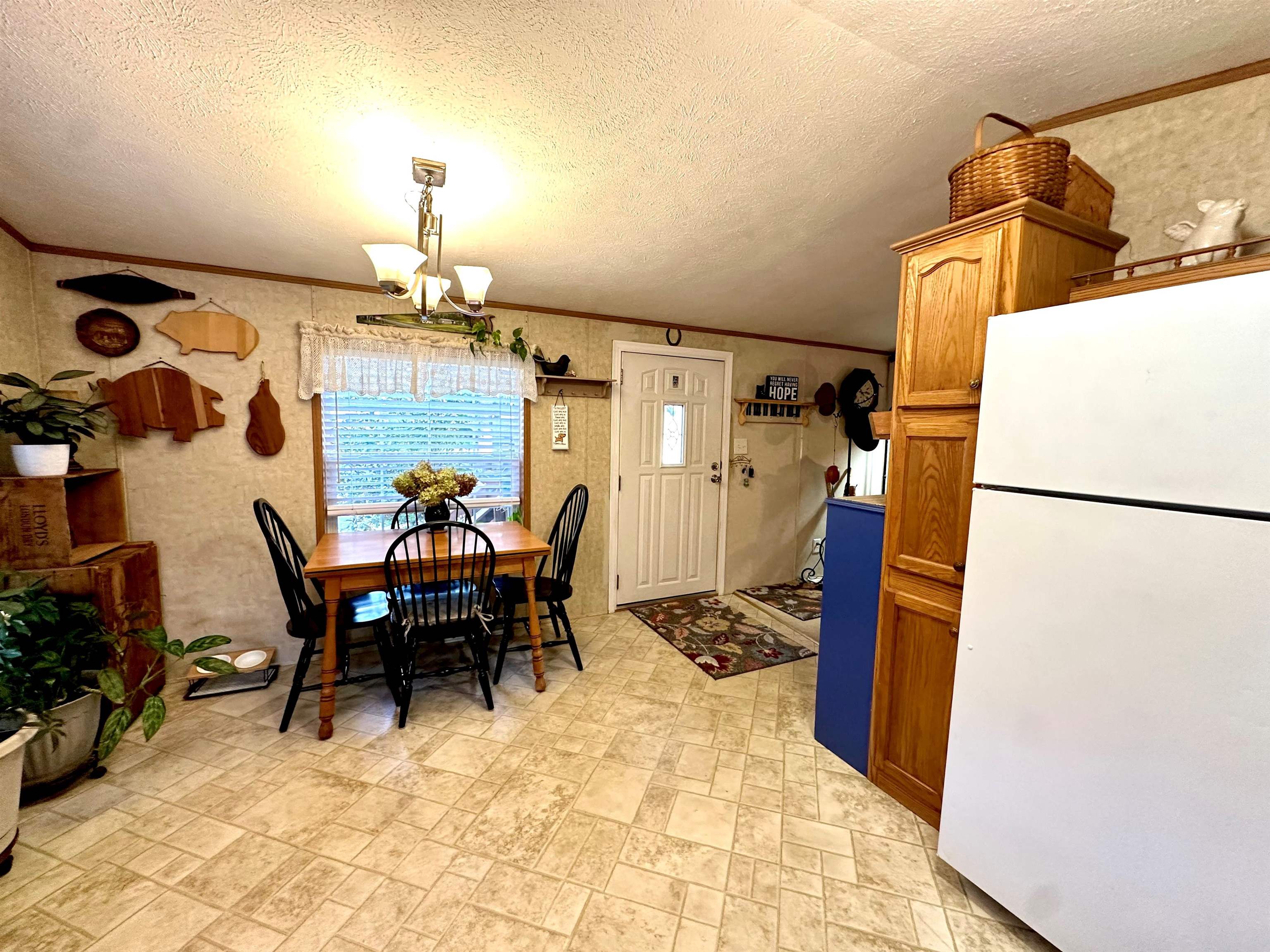 71 Sparrow Street Keene, NH 03431 - Photo 3 of 25 Gallery Image 3