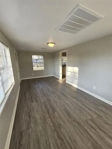 $1,100 | 2919 Letulle Avenue, Bay City, TX 77414