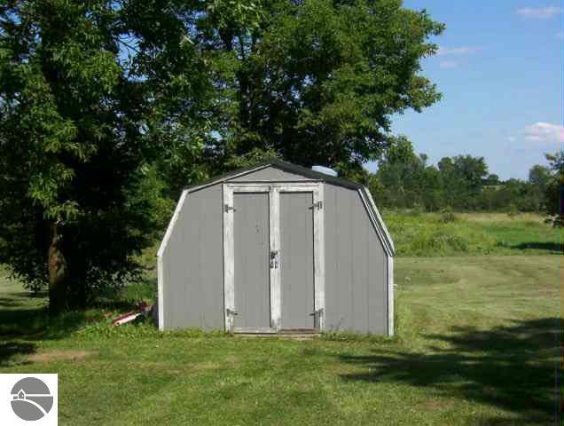 4725 Sage Lake Road Prescott, MI 48756 - Photo 3 of 6 1754702-2.JPG