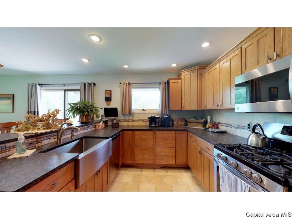 49 Greencastle Circle Springfield, IL 62712 - Photo 7 of 30 Gallery Image 7