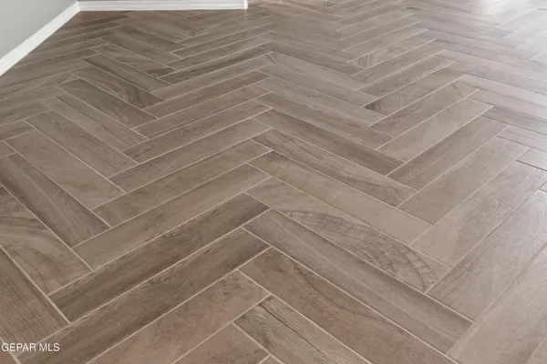 a view of a tall white building