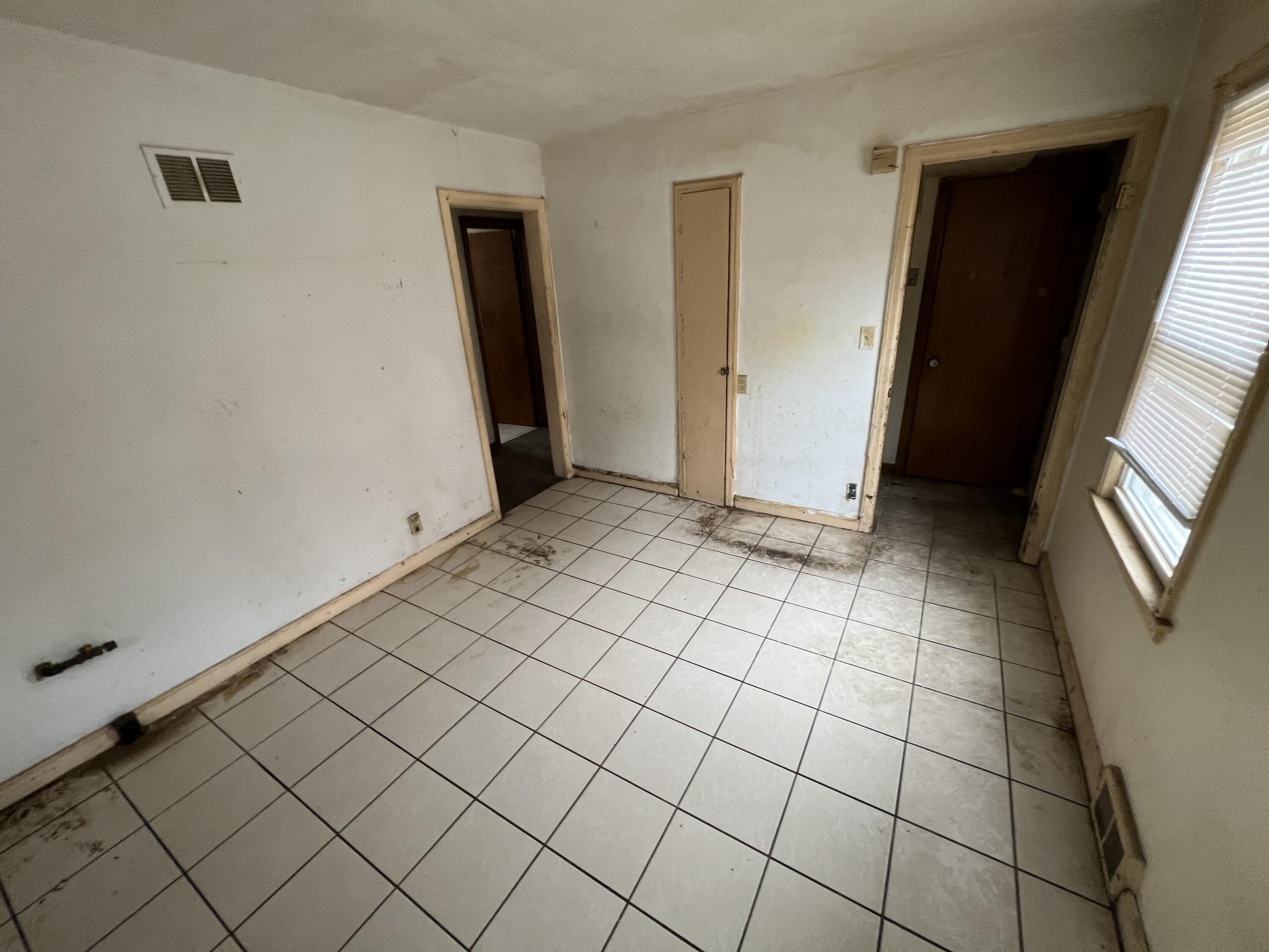 4147 North 39th Street Milwaukee, WI 53216 - Photo 18 of 32 walkthrough-photo-13
