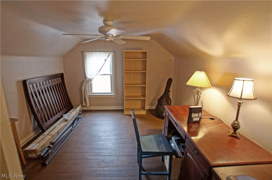 2437 Channing Road Cleveland, OH 44118 - Photo 24 of 27