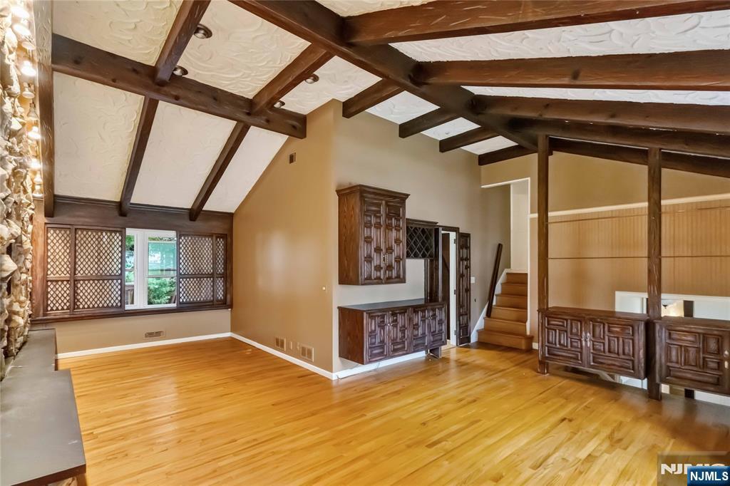 45 Nance Road West Orange, NJ 07052 - Photo 5 of 39