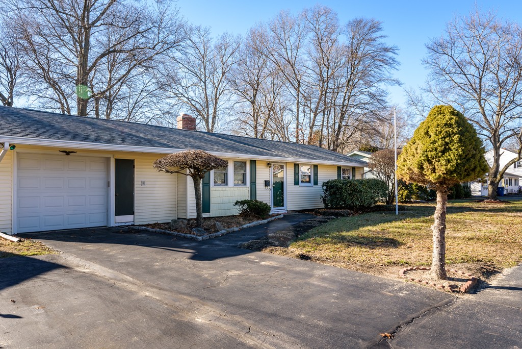 12 McDevitt Road Randolph, MA 02368 - Photo 1 of 11 Gallery Image 1