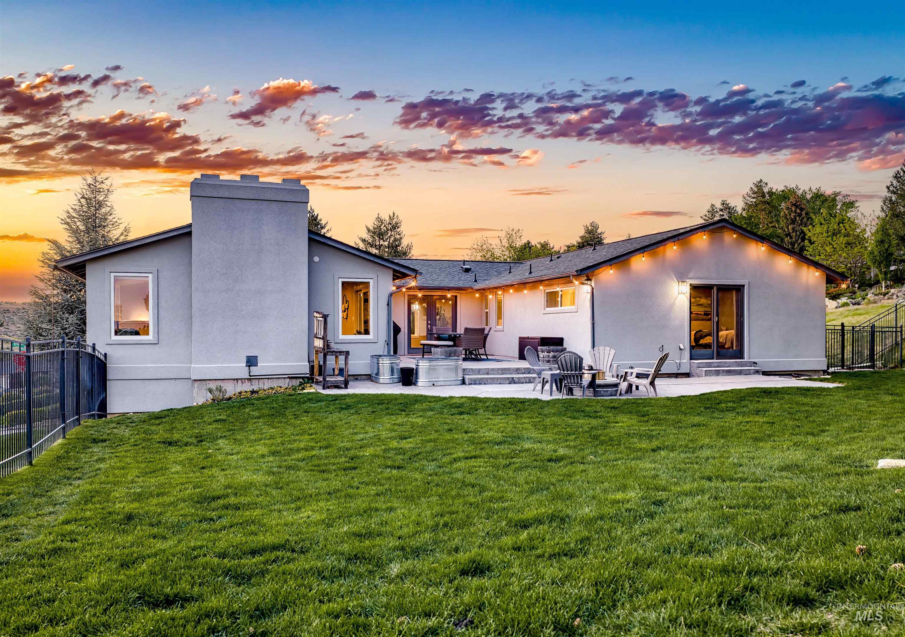 709 East Braemere Road Boise, ID 83702 - Photo 4 of 50