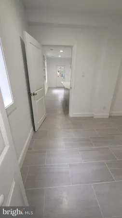 $3,195 | 5805 26th Street North, Unit 1, Arlington, VA 22207